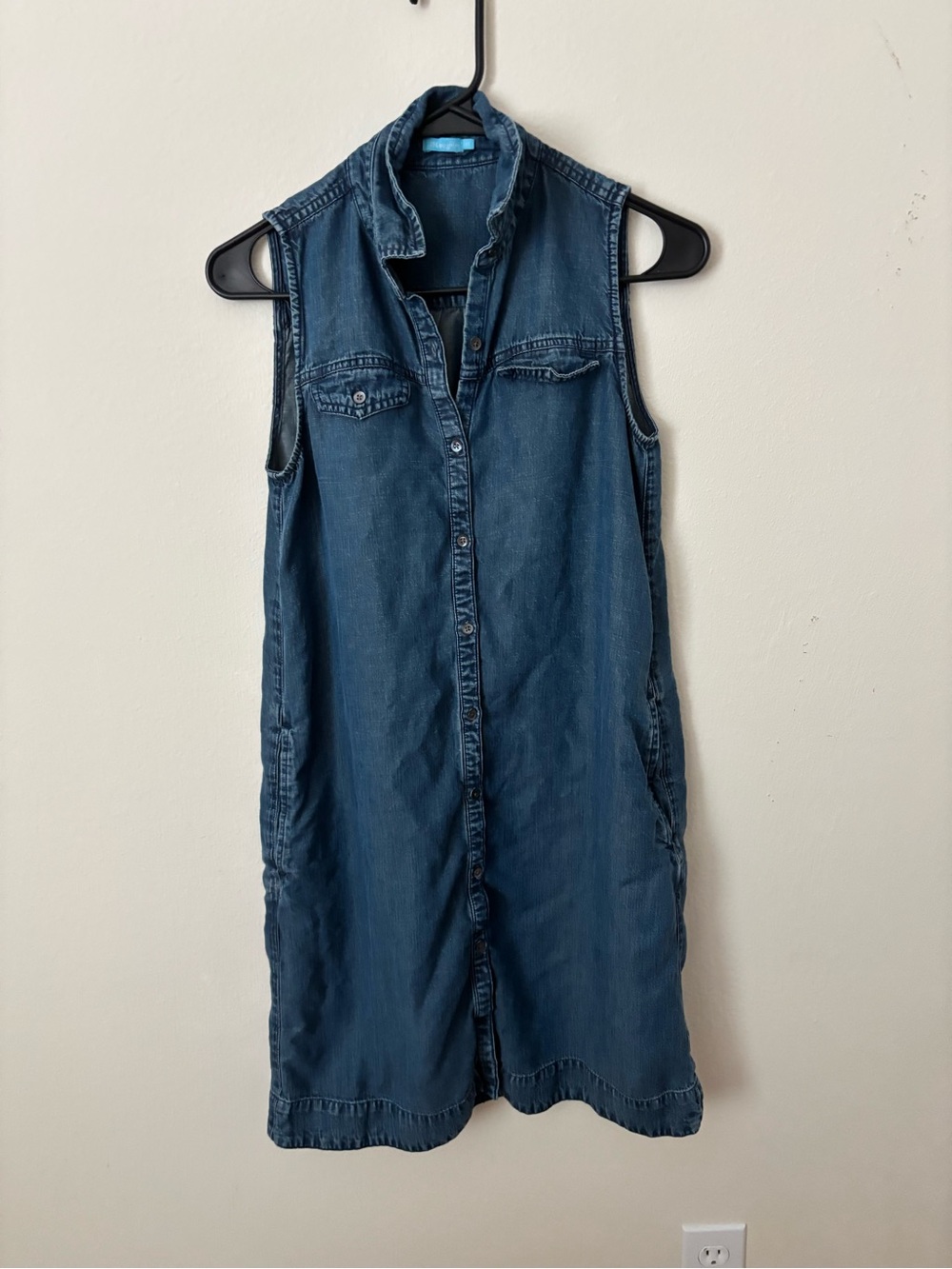 J. McLaughlin Denim Shirt Dress with pockets